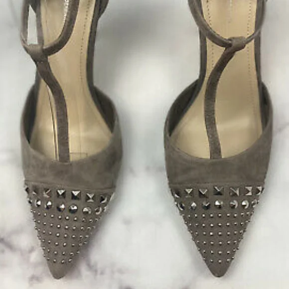 ☆☆Final Price☆☆ BCBGeneration Gray Suede Ankle Strap Heels Size 10M - Picture 1 of 10